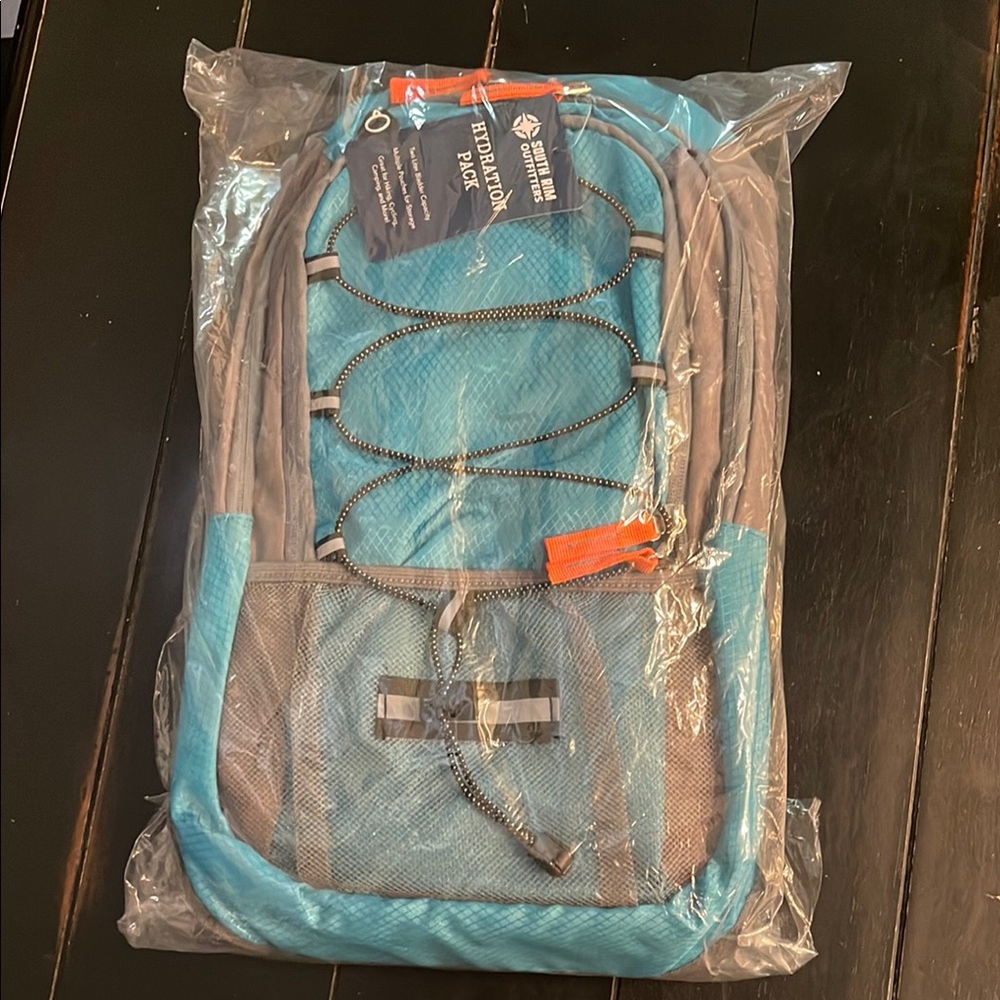 Gift Ready Hydration Pack - Marine Trail Blue and Gray With Orange Zipper Pulls - Picture 8 of 11
